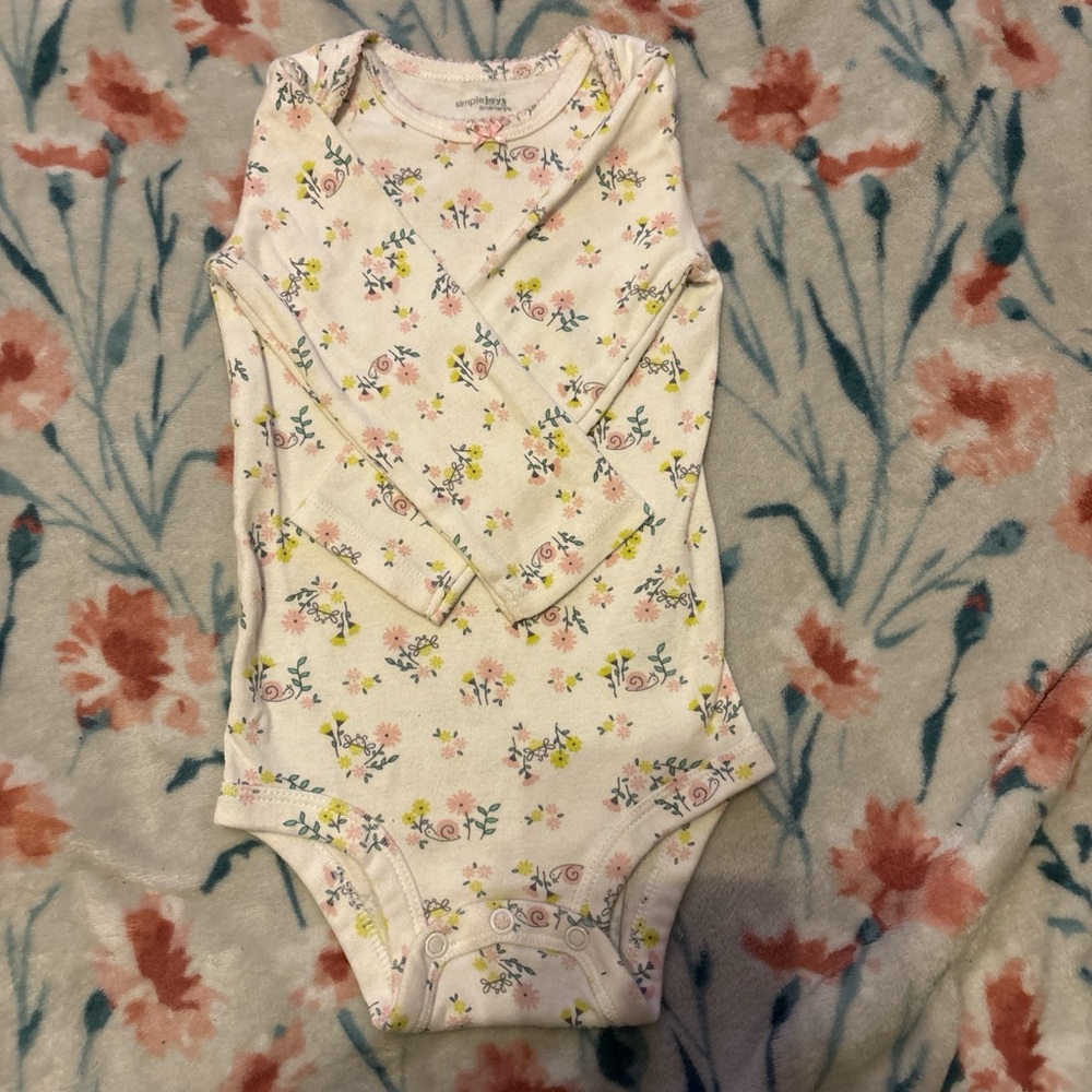 Simple Floral Print Long Sleeve Bodysuit